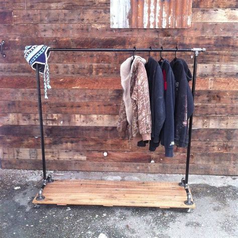 Industrial Cast Iron Pipe Clothing Rack Pipe Decor Industrial