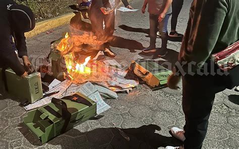 Simpatizantes De Mc Y Pt Queman Boletas En Axocomanitla Al Acusar