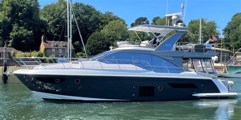 Azimut Flybridge 50 TTop Usado En Hampshire Cosas De Barcos