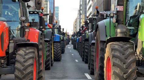 Grève des agriculteurs l Union Européenne monte au créneau Vidéo