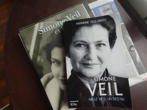 Simone Veil Mille Vies Un Destin Ditions Biographie City Amandine