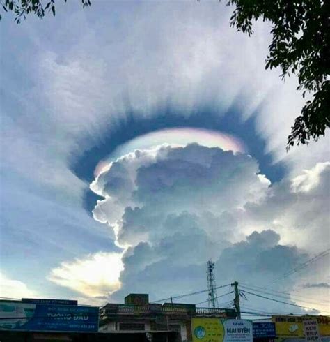 Pin By Lara Wells On Cool Clouds In Clouds Photography Sky And