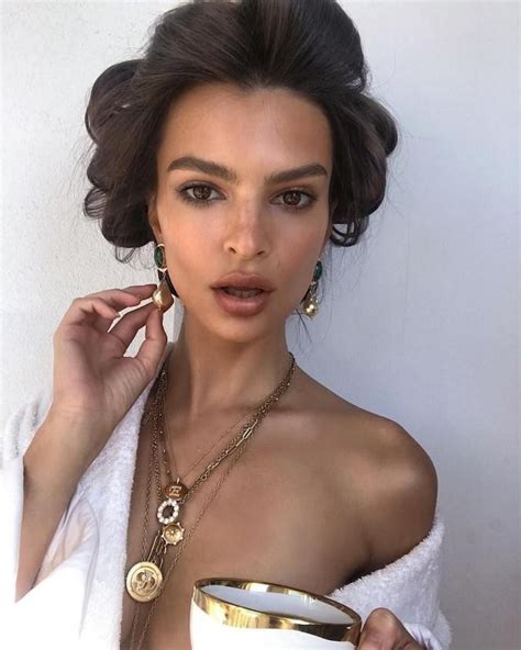 The Necklace You Need To Complete Your Summer Look Beauty Emily