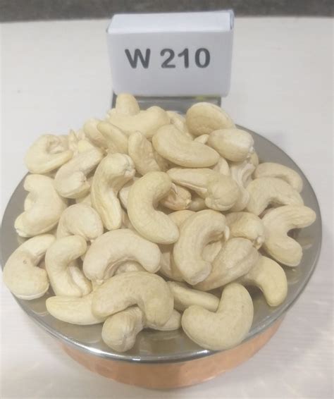 W 210 Grade Cashew Nuts Packaging Size Loose At Rs 710 Kg In Bhiwani