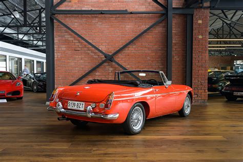 Mgb Mk Roadster O Drive Richmonds Classic And Prestige Cars