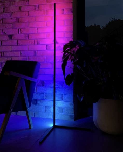 Nowoczesna Lampa Stoj Ca Naro Na Rgb Led Pilot