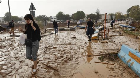 Lluvias Hist Ricas Causan Graves Inundaciones En Valencia