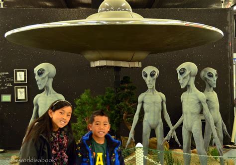 Visiting the Alien City of Roswell New Mexico - The World Is A Book