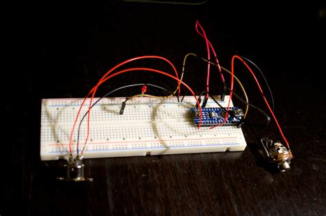 DIY MIDI Footswitch Controller