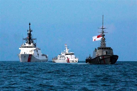 U S Coast Guard Cutter Stratton Visits Singapore During Indo Pacific