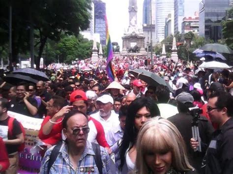 Inicia Marcha Del Orgullo Gay Sobre Paseo De La Reforma Excelsior
