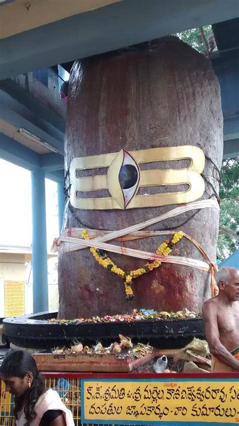 Very Large Shiva Linga At Ravivalsa In Srikakulam Ravivalsa Is A