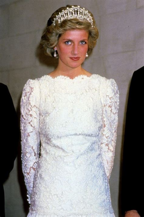 Princess Diana fashion moments: from the wedding dress to the 'revenge ...