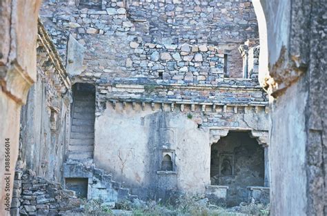 Spooky Ruins Of Bhangarh Fort Alwar Rajasthan Most Haunted Place In