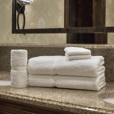 25 X 52 White Bath Towels 12 Lbs 100% Cotton | Towel Depot