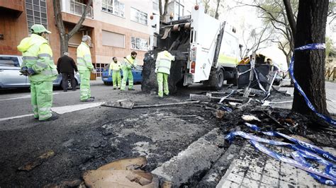 Arden Cuatro Contenedores Y Afectan A Cuatro Coches En Las Fuentes