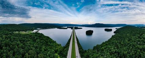 Premium Photo Nickajack Lake
