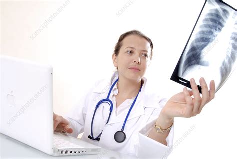 X Ray Diagnosis Stock Image M415 0594 Science Photo Library