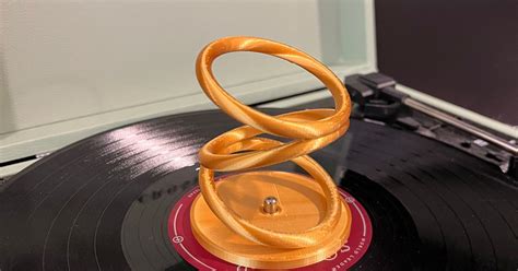 Rotating Rings Optical Illusion For Record Players By Flyinfeathers