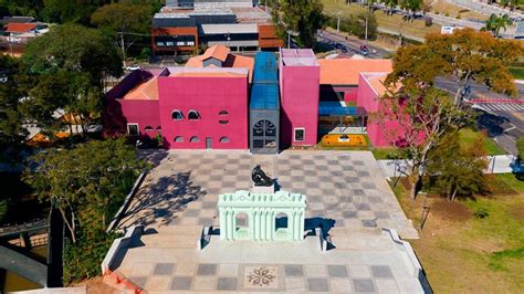 Memorial Paranista Curitiba Ganha Um Dos Maiores Jardins De