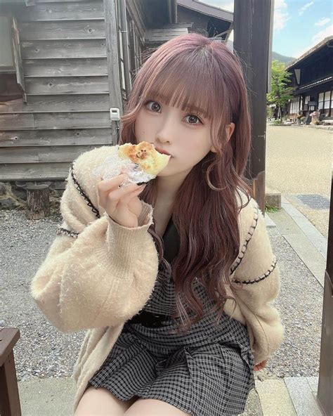 咲真ゆかさんのインスタグラム写真 咲真ゆかinstagram 「おやき初めて食べたおいしすぎたーーーーみんな食べたことある？ Bubbles バブルス フレンチガーリー