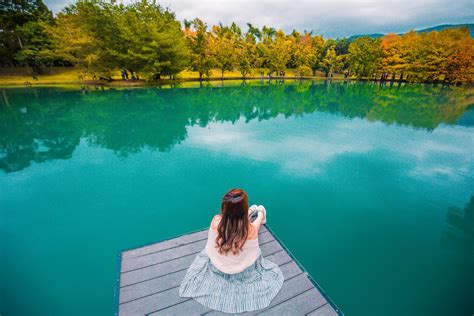 花蓮景點 》雲山水夢幻湖｜落羽松森林、夢幻湖、跳石瀑布，花蓮最美景點無誤！ 大手牽小手。玩樂趣