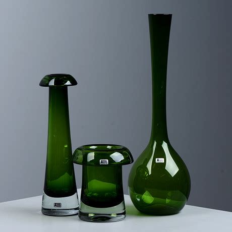 ÅSEDA GLASBRUK 3 delar varav 2 Bo Borgström Glas Konstglas Auctionet