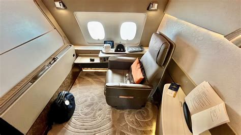 Detailed Review Of Singapore Airlines Suites First Class Sydney To Singapore Youtube