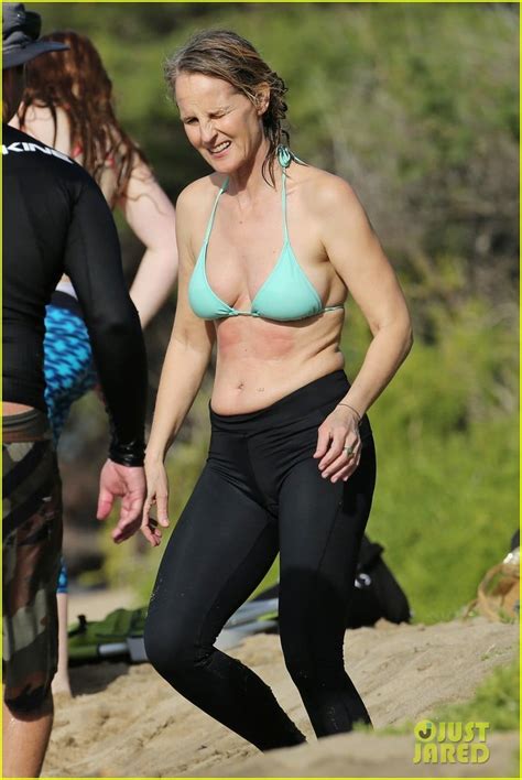 Helen Hunt Flaunts Bikini Body At The Beach In Hawaii Photo 4003556