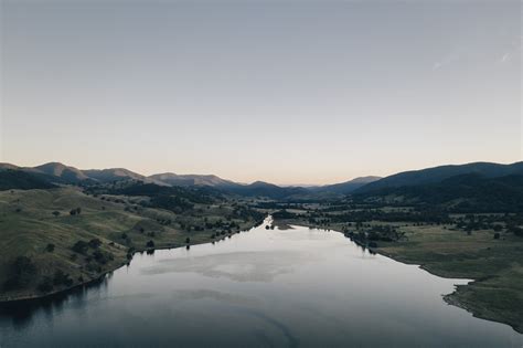 Burrinjuck Dam Boat Ride — Hume + Hovell Track