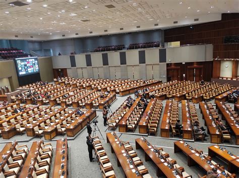 DPR Gelar Rapat Paripurna Pembukaan Masa Persidangan V Tahun Sidang