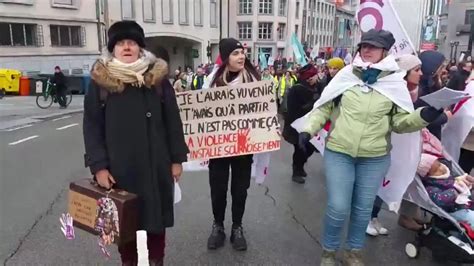 Cientos De Mujeres Salen A La Calle En Bruselas Contra La Violencia