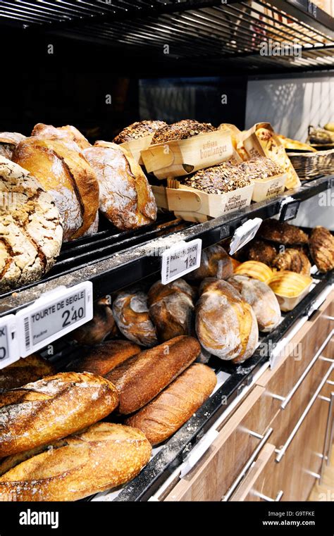 Bread in a French Bakery, Paris 20th, Paris Stock Photo - Alamy