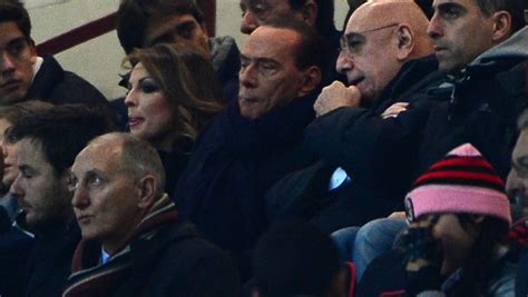 Balotelli No Milan Berlusconi Afirma Que Atacante N O Um Sonho E