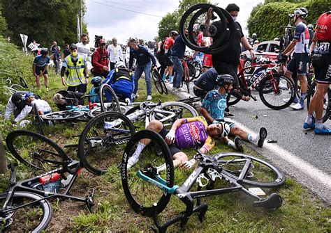 Spectator who caused Tour de France crash arrested - Rediff Sports