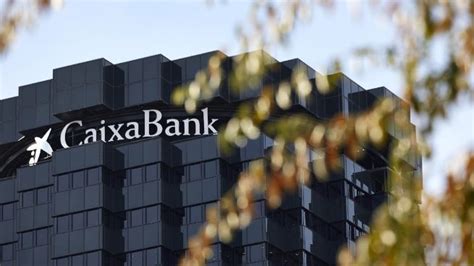 Las Oficinas M Viles De Caixabank Prestan Servicio A Personas