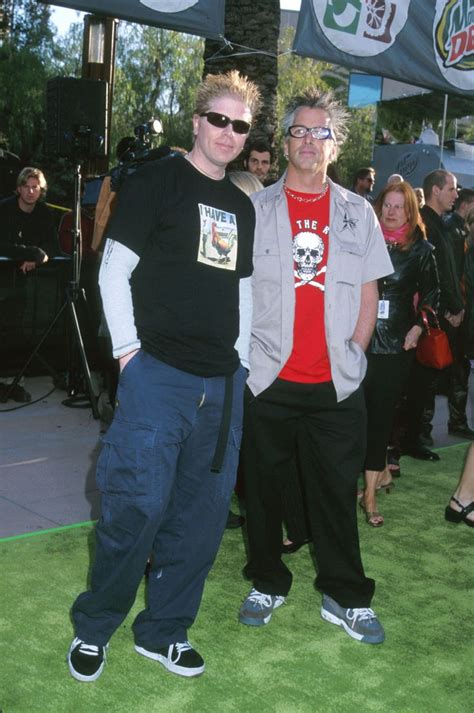 Pin By H On The Offspring 2000s Fashion Men 2000s Fashion Outfits