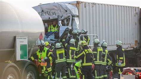 A Nach T Dlichem Unfall Bei Bauernprotesten Wieder Frei