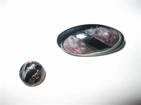 Black Glass — 183 Vintage Buttons