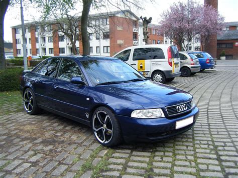 AUDI A4 - 863px Image #7