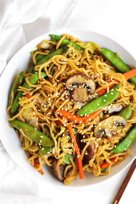 Easy Vegetable Chow Mein Vegan Vegetarian Rhubarbarians