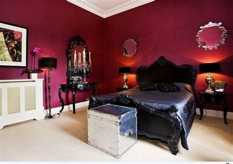 Creating An Elegant And Dark Gothic Bedroom Style Gothic Decor