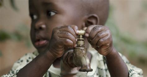 Agua Limpia Para Combatir La Desnutrici N En El Mundo El Gora Diario