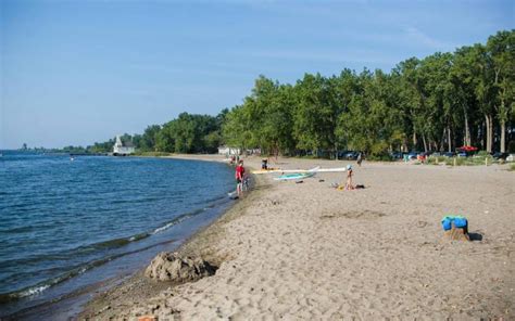 13 of the Best Beaches in Oshawa // Canada // World Beach Guide