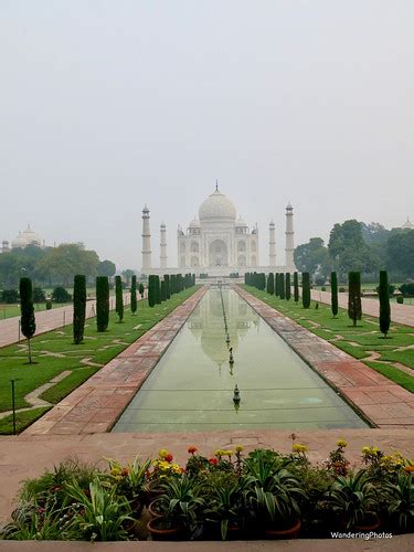 The Greenery In The Early Morning Mist Of The Taj Mahal Flickr