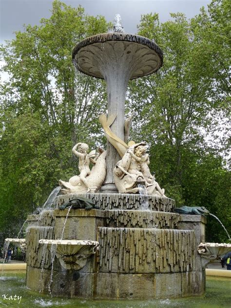 Fuente De Los Gal Pagos Parque Del Retiro Madrid Parque Del