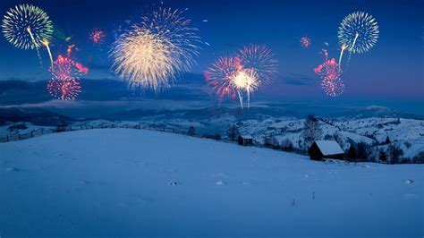 O Admirer Les Feux Dartifice Du Nouvel An En Is Re Essor Is Re