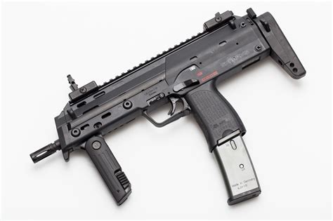 narphenal: It’s never too late for a little MP7... - Weapons Lover
