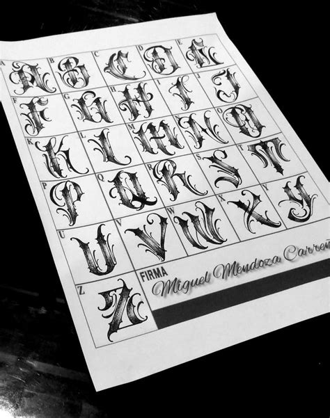 Miguel Mendoza Carreño Tattoo lettering alphabet Hand lettering