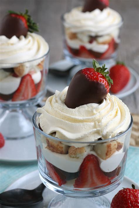 Strawberry Chocolate Trifle Artofit